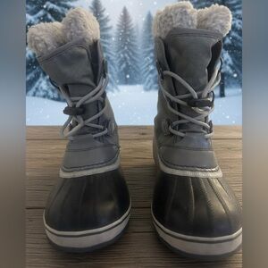 Sorel kid’s Black and Gray waterproof Winter Boots.  Size 3.
